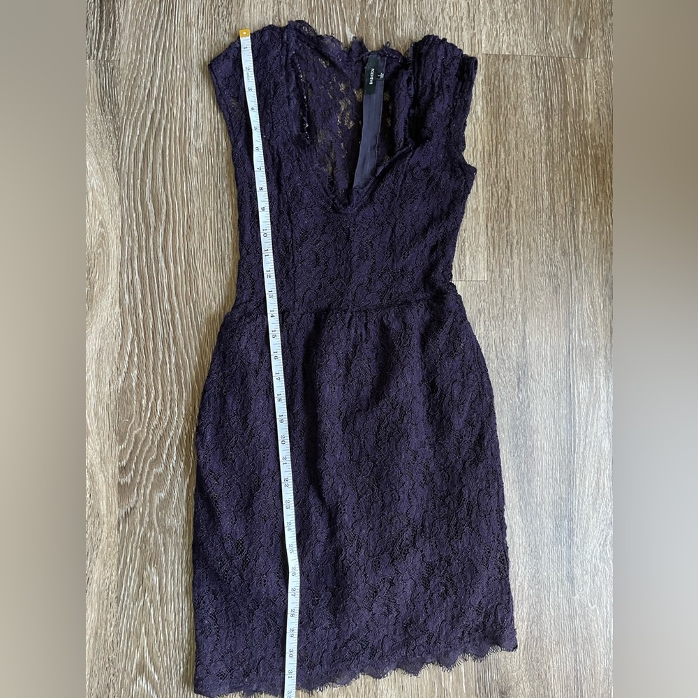 Babaton size 2 lace dress